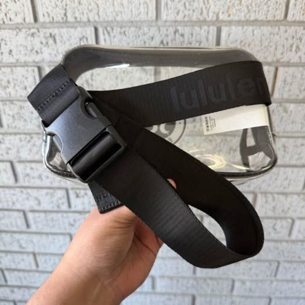 Lululemon Clear Everywhere Belt Bag 1L Concert - Picture 3 of 4
